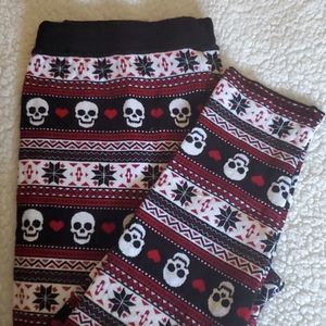 TORRID SKULL LEGGINGS